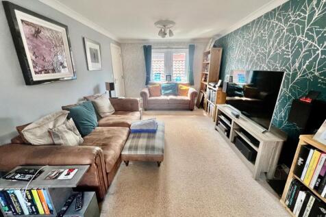 Lounge/sitting room