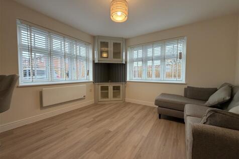 Peartree Road, Warwick photo 3