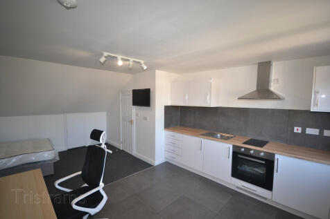 Fletcher Road, Beeston photo 3