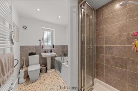 19 Tully Drive 14.jpg