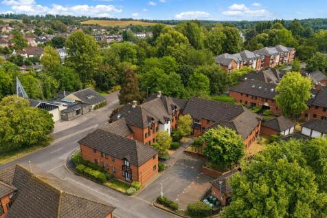 Station Road, Harpenden, Hertfordshire, AL5 photo 4
