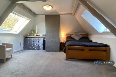 Loft Bedroom 2026. Separate Floor, Private.