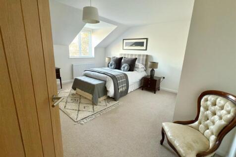 Oak Door To Bedroom 2.jpg