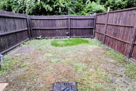 73 Dennetts Close