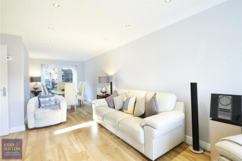 Lounge &amp; Dining Area