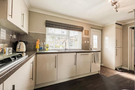 31 Tower Court - kitchen (2)