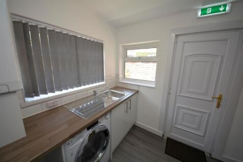 Victoria Avenue, Springfield, Wigan, WN6 7AN photo 5