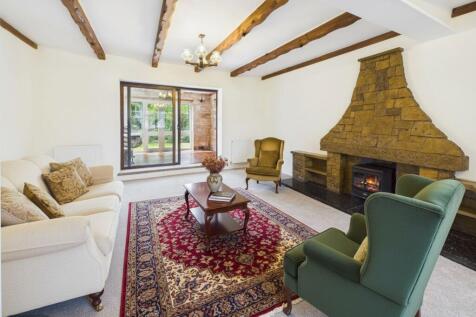 Lounge Area (Virtually Furnished)