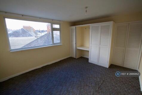 Top Bedroom 2