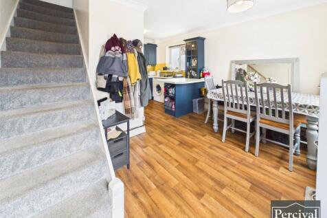 59, Hunt Road, Earls Colne, Colchester, Essex, CO6 photo 3