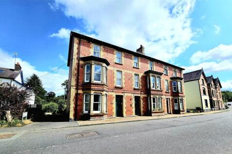 1-bed flat on Brynawel, Irfon Crescent, Llanwrtyd Wells, Powys, £480/mo