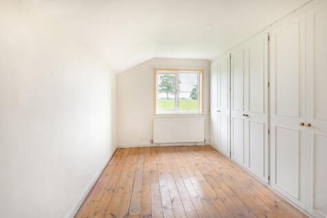 Lodge - Nursery/Dressing Room