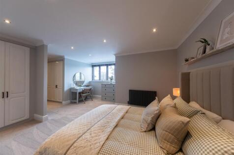 18 Royal Garden-046.jpg