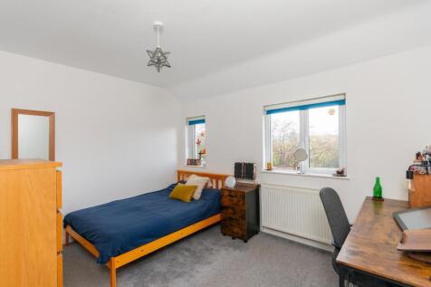 3B8RBR - Bedroom J.jpg