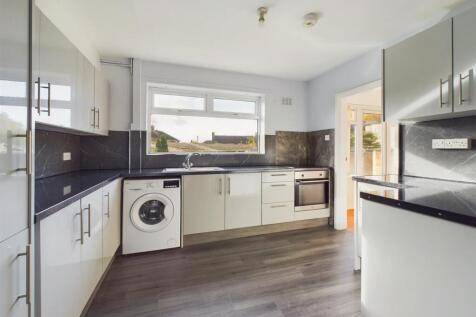 Sunninghill Drive, Clifton, Nottingham photo 3
