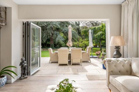 Dining/Family Room