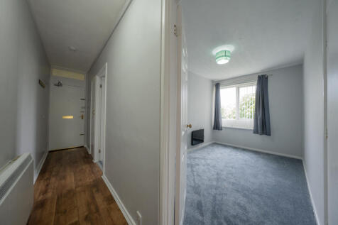 Okehampton Court, Cromer Avenue, Chowdene, Gateshead photo 4
