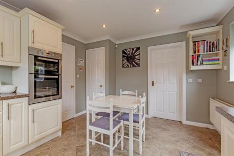 Impressive Breakfast Kitchen