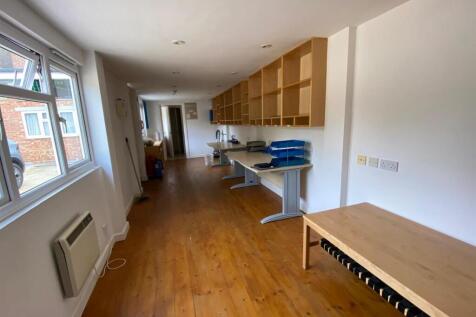 PHOTO-2025-10-15-23-55-56 (2).jpg