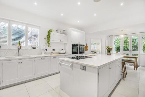 Kitchen/Breakfast Ro