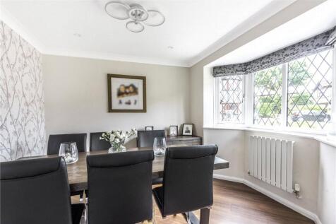 Shire Close, Bagshot, Surrey, GU19 photo 3