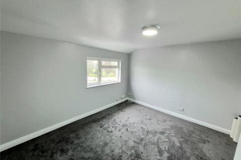 Woodward Road, Kidderminster, Worcestershire photo 3