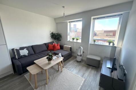 Living Area.jpeg