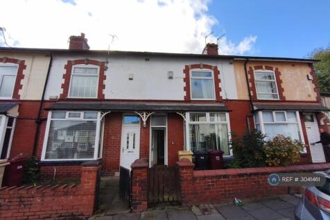 2-bed terraced on Plodder Lane, Bolton, BL4, £900/mo