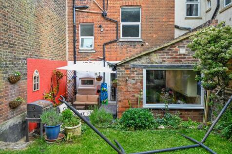 8-wellington-road-tn34 (34).jpg