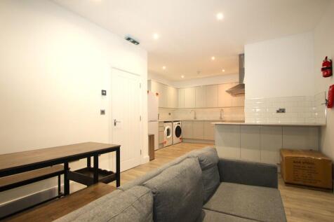 Maple Road, Surbiton photo 2