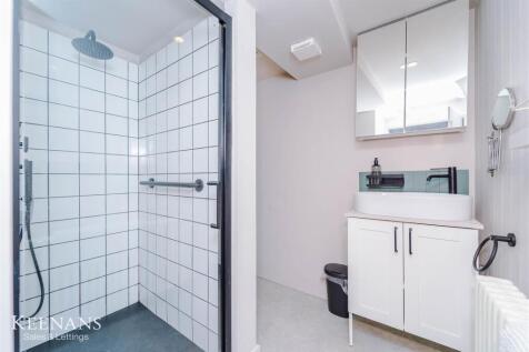 Flat below 500 9.jpg