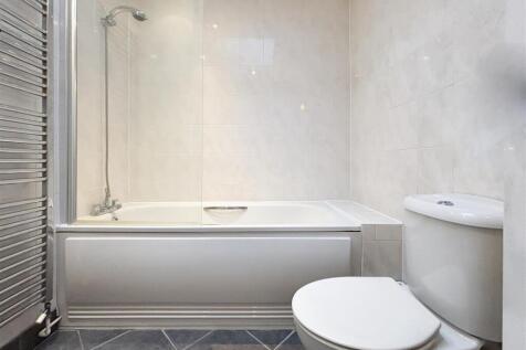 bathroom (1 of 1).jpg