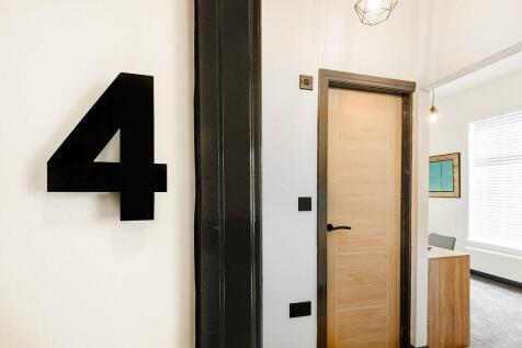 Room 4, 188 Stockport Road East  photo 5