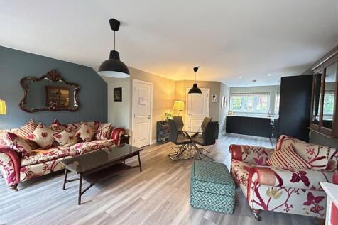 Open Plan Living Dining Kitchen
