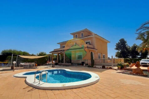 4 Bedroom Detached For Sale-TOT22-1