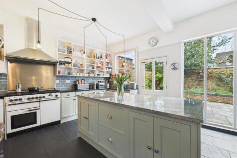 Impressive Open Plan Living Kitchen