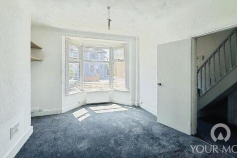 Ferndale Road, Gravesend, Kent, DA12 photo 3