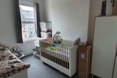 83 Cotehele Avenue photo 4