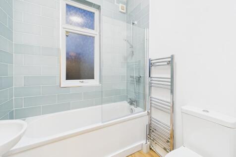 CAM05192G0-PR0181-STILL024