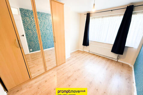Sunningdale Luton LU2 7TF photo 5