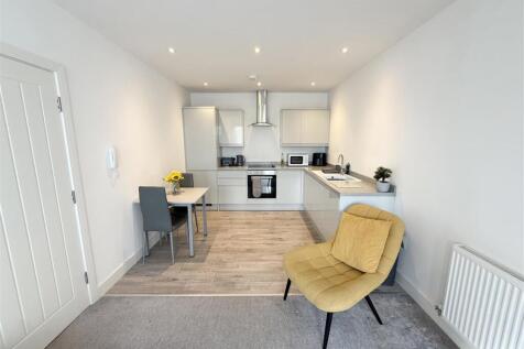 Gittins Apartments, Brook Street, Neston photo 3