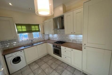 44 balliol - kitchen2.jpg