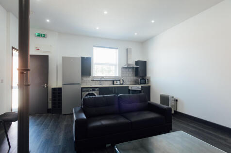 1-bed house on Derby Road, Loughborough, £693/mo