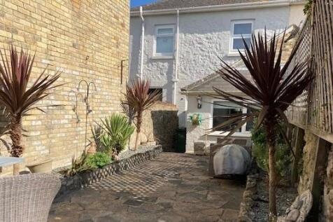 Back garden 3.jpg
