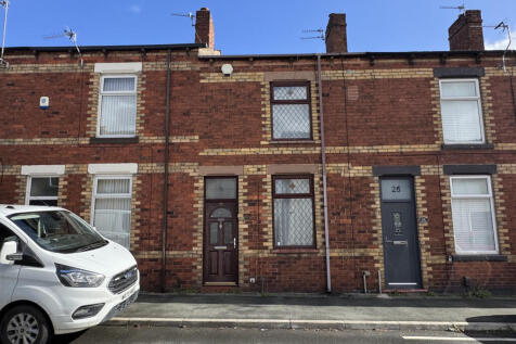 2 bed terraced house for sale Argyle Street, Hind