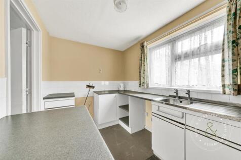 Carmarthen-Court-9.jpg