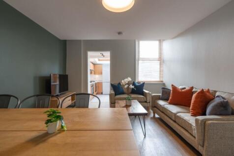 176DR - Living Area