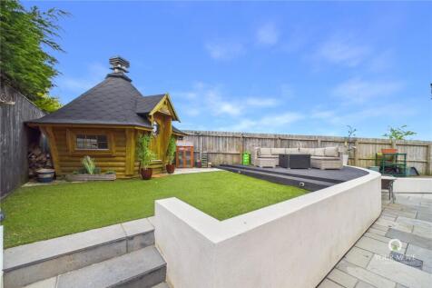 Rear Garden Pic 1