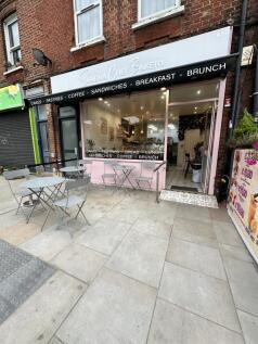 Retail premises to let Haydons Road, London SW19