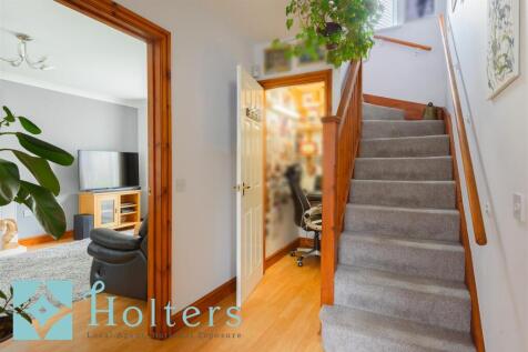 6 Canal Close, Newtown-18.jpg